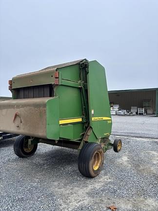 Image of John Deere 568 equipment image 2