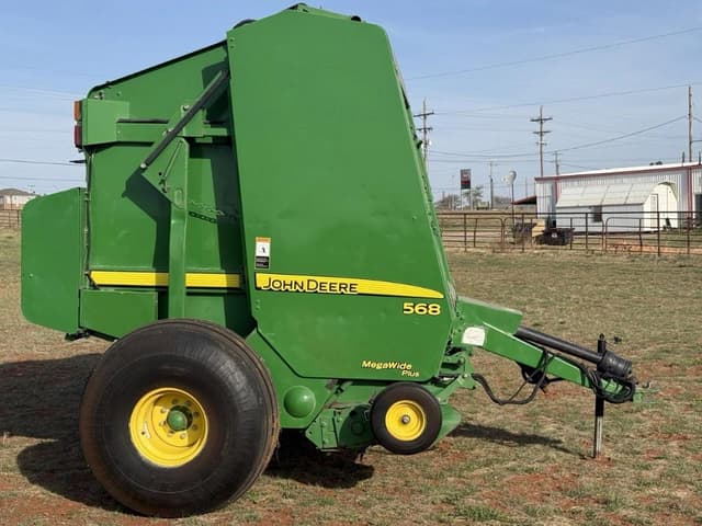 Image of John Deere 568 equipment image 1