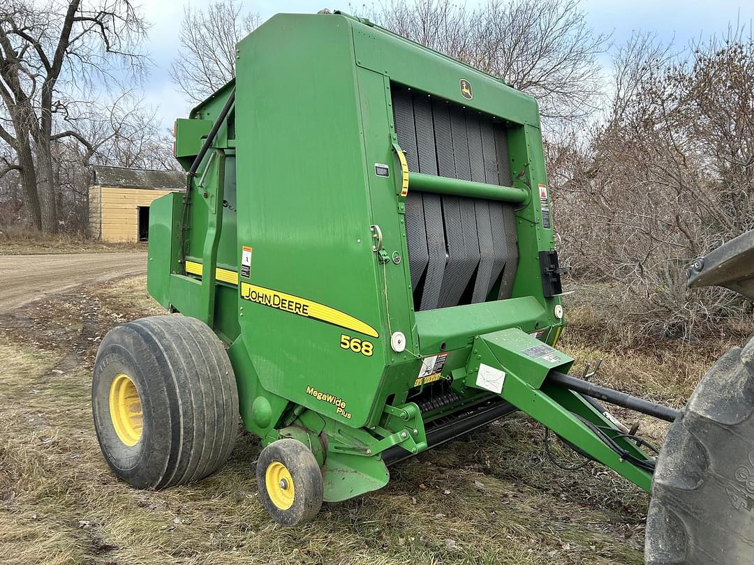 Image of John Deere 568 Primary image