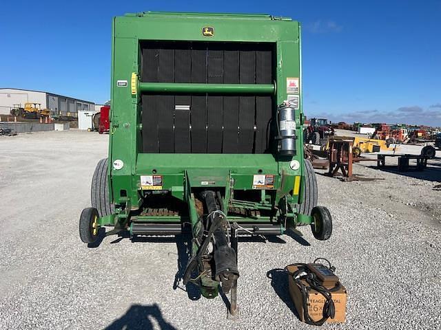 Image of John Deere 568 equipment image 1