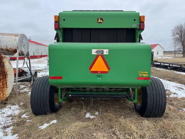 Image of John Deere 568 equipment image 3