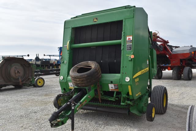 Image of John Deere 568 equipment image 2