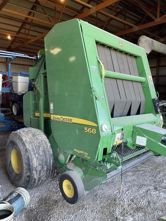 Image of John Deere 568 equipment image 1