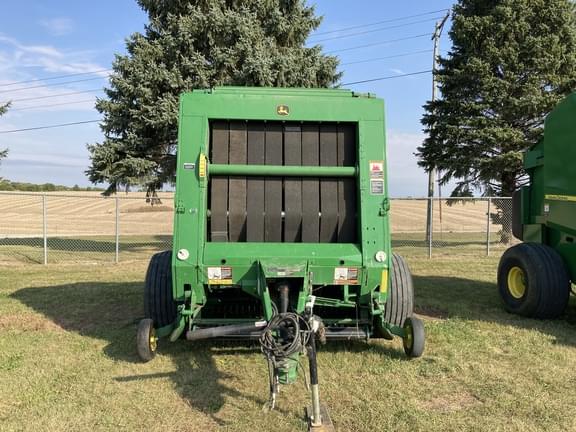 Image of John Deere 568 equipment image 1
