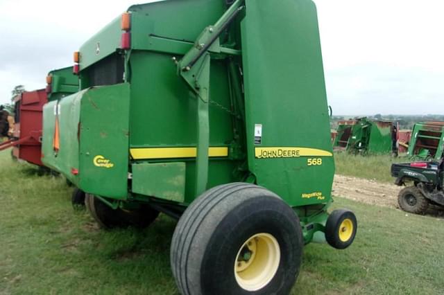Image of John Deere 568 equipment image 3