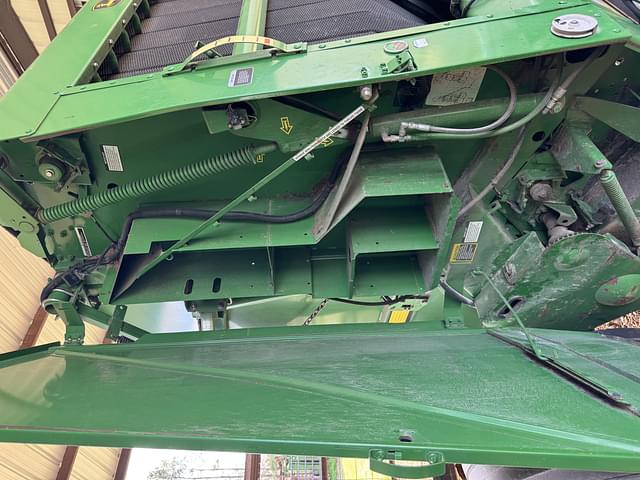 Image of John Deere 568 Mega Wide Plus equipment image 4