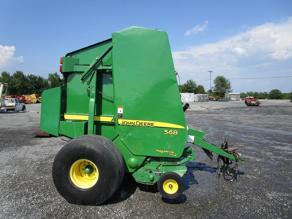 Image of John Deere 568 Primary image