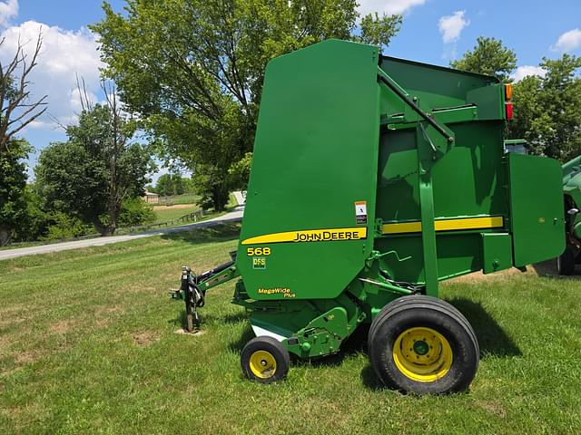 Image of John Deere 568 Mega Wide Plus equipment image 3