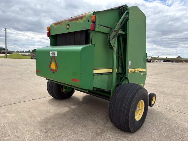 Image of John Deere 568 equipment image 3