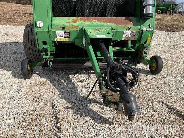 Image of John Deere 568 equipment image 3