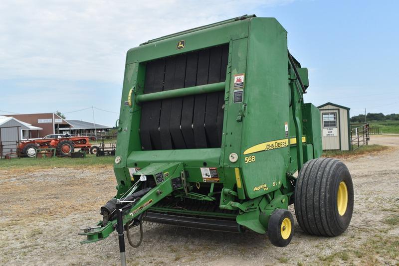 Image of John Deere 568 Primary image