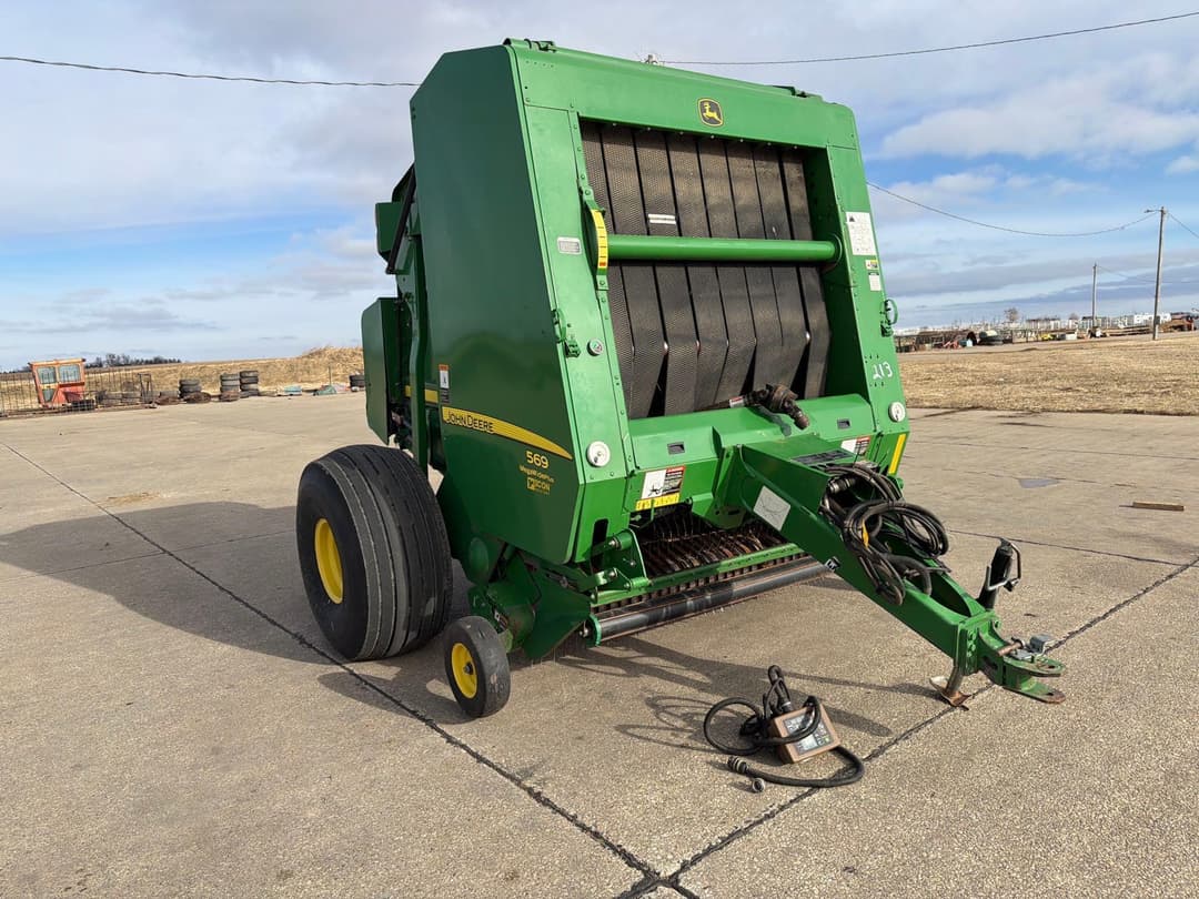 Image of John Deere 569 Primary image