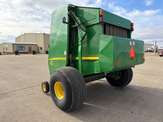 Image of John Deere 569 equipment image 2