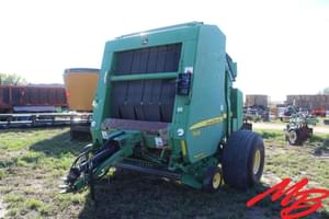 John Deere 568 Image