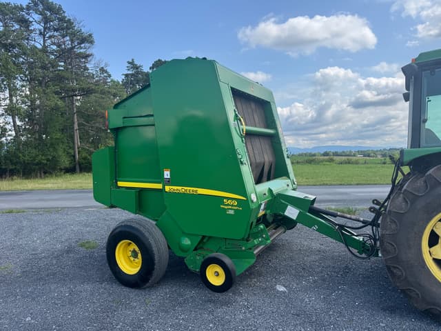 Image of John Deere 569 equipment image 3