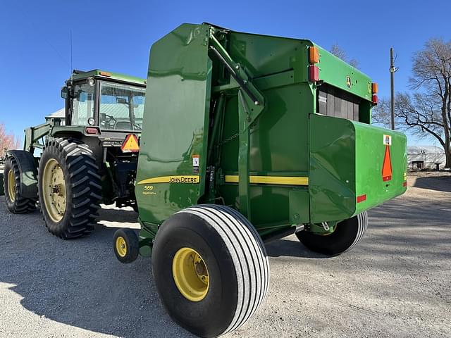 Image of John Deere 569 MegaWide Plus equipment image 3