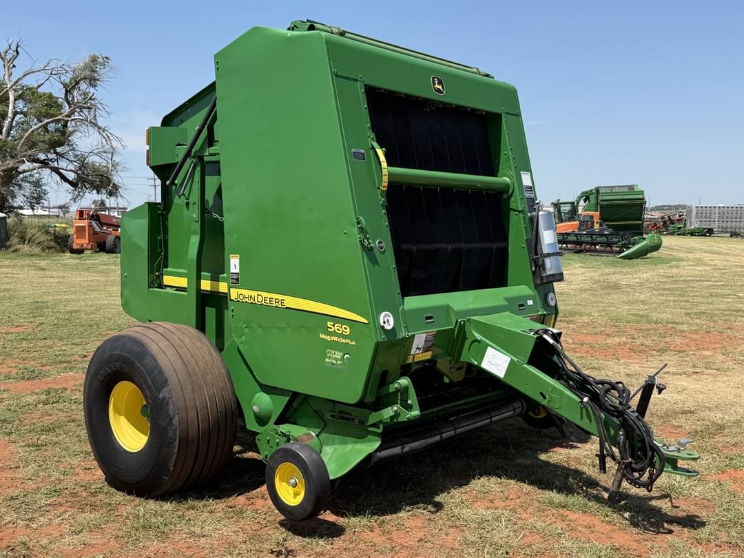 Image of John Deere 569 Primary image