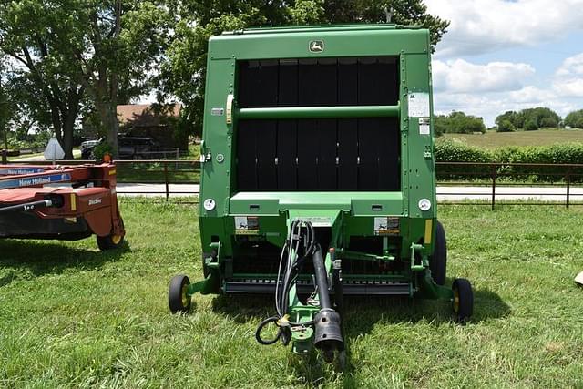 Image of John Deere 569 equipment image 1