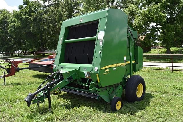 Image of John Deere 569 equipment image 2