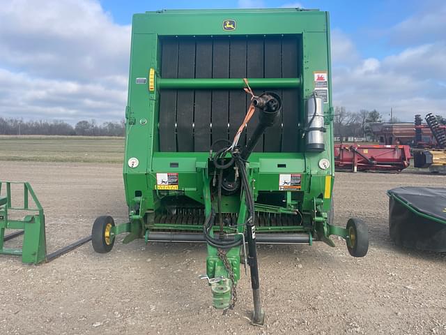 Image of John Deere 569 MegaWide Plus equipment image 1