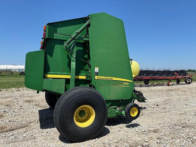 Image of John Deere 569 equipment image 3