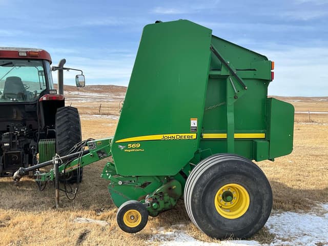 Image of John Deere 569 equipment image 3