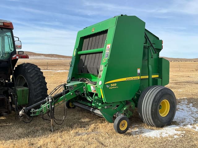 Image of John Deere 569 equipment image 2