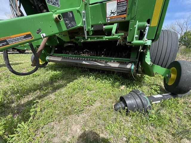 Image of John Deere 569 equipment image 1