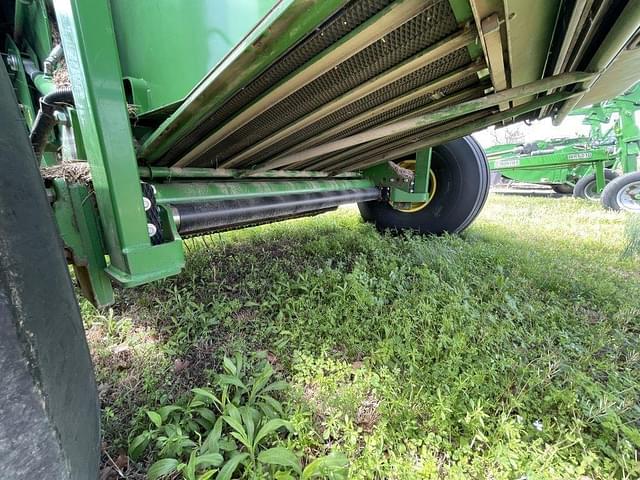 Image of John Deere 569 equipment image 4
