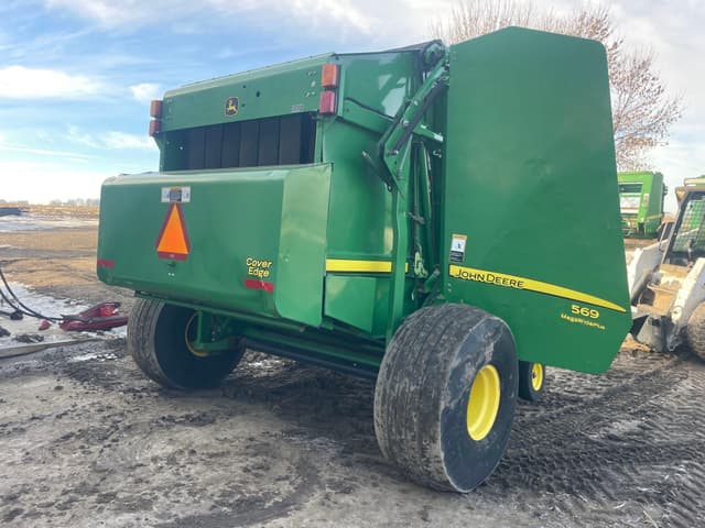 Image of John Deere 569 MegaWide Plus equipment image 1