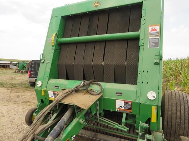 Image of John Deere 569 equipment image 1