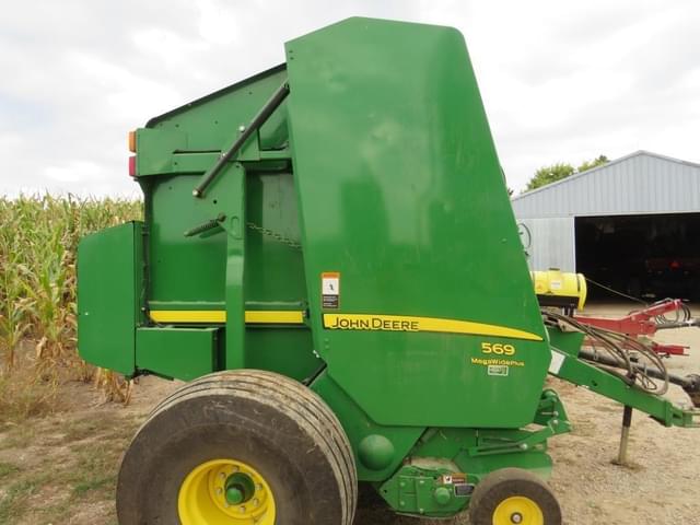 Image of John Deere 569 equipment image 3