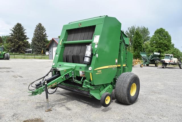 Image of John Deere 569 MegaWide Plus equipment image 2