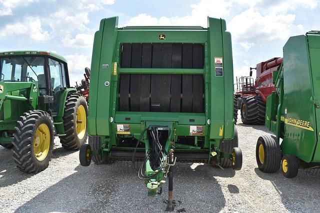 Image of John Deere 569 equipment image 1