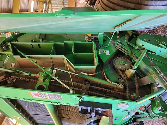 Thumbnail image John Deere 569 9