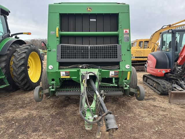 Image of John Deere 569 equipment image 1