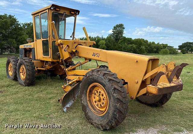 Image of John Deere 570 equipment image 2