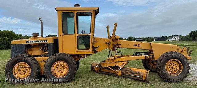 Image of John Deere 570 equipment image 3