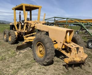 SOLD - JOHN DEERE 570 Motorgrader Construction with 1,982 Hrs | Tractor ...