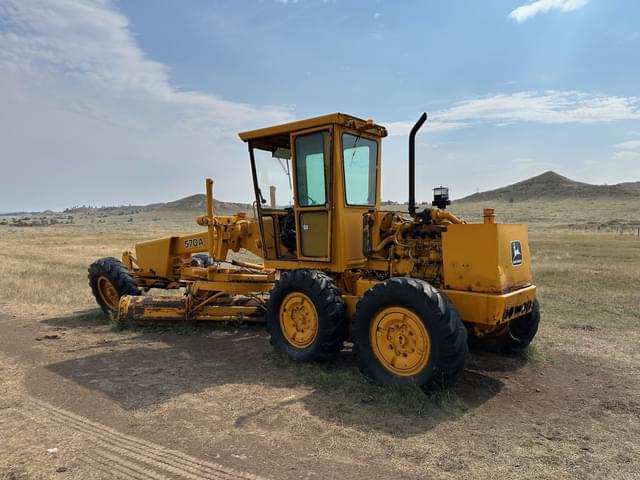 Image of John Deere 570A equipment image 4