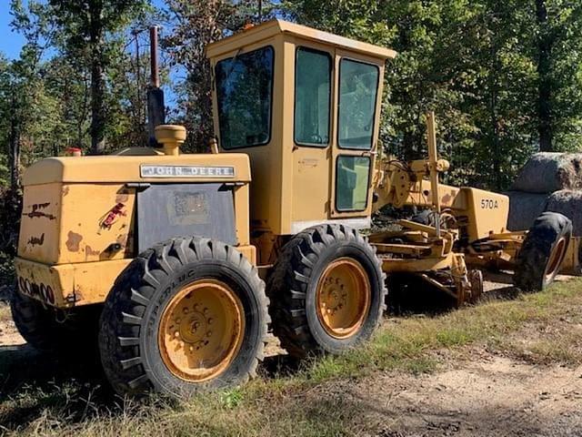 Image of John Deere 570A equipment image 1