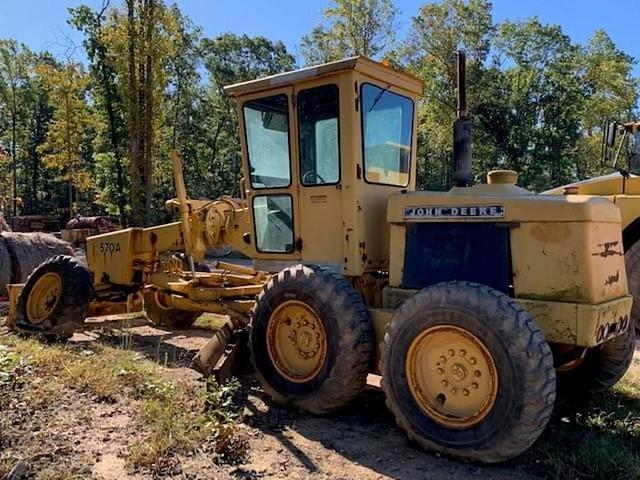 Image of John Deere 570A equipment image 2