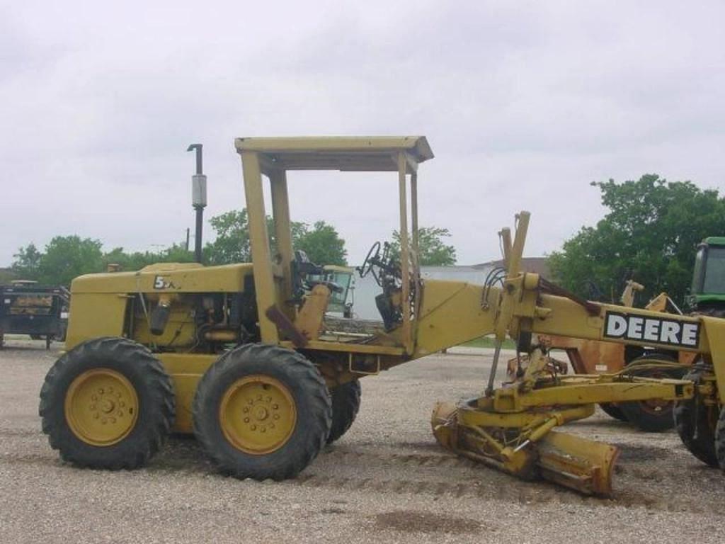 Image of John Deere 570A Primary image