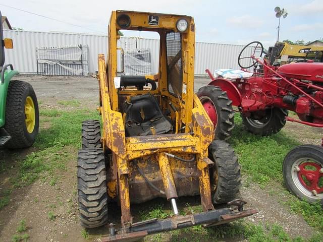 Image of John Deere 575 equipment image 2