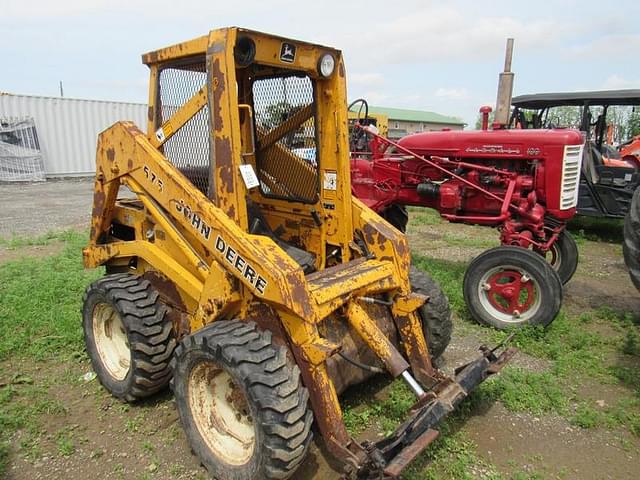Image of John Deere 575 equipment image 1