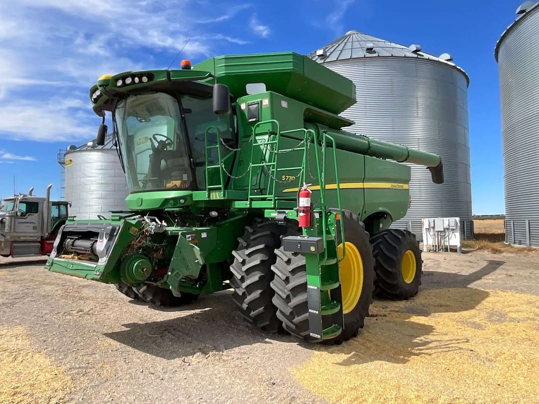 Image of John Deere S770 Image 1