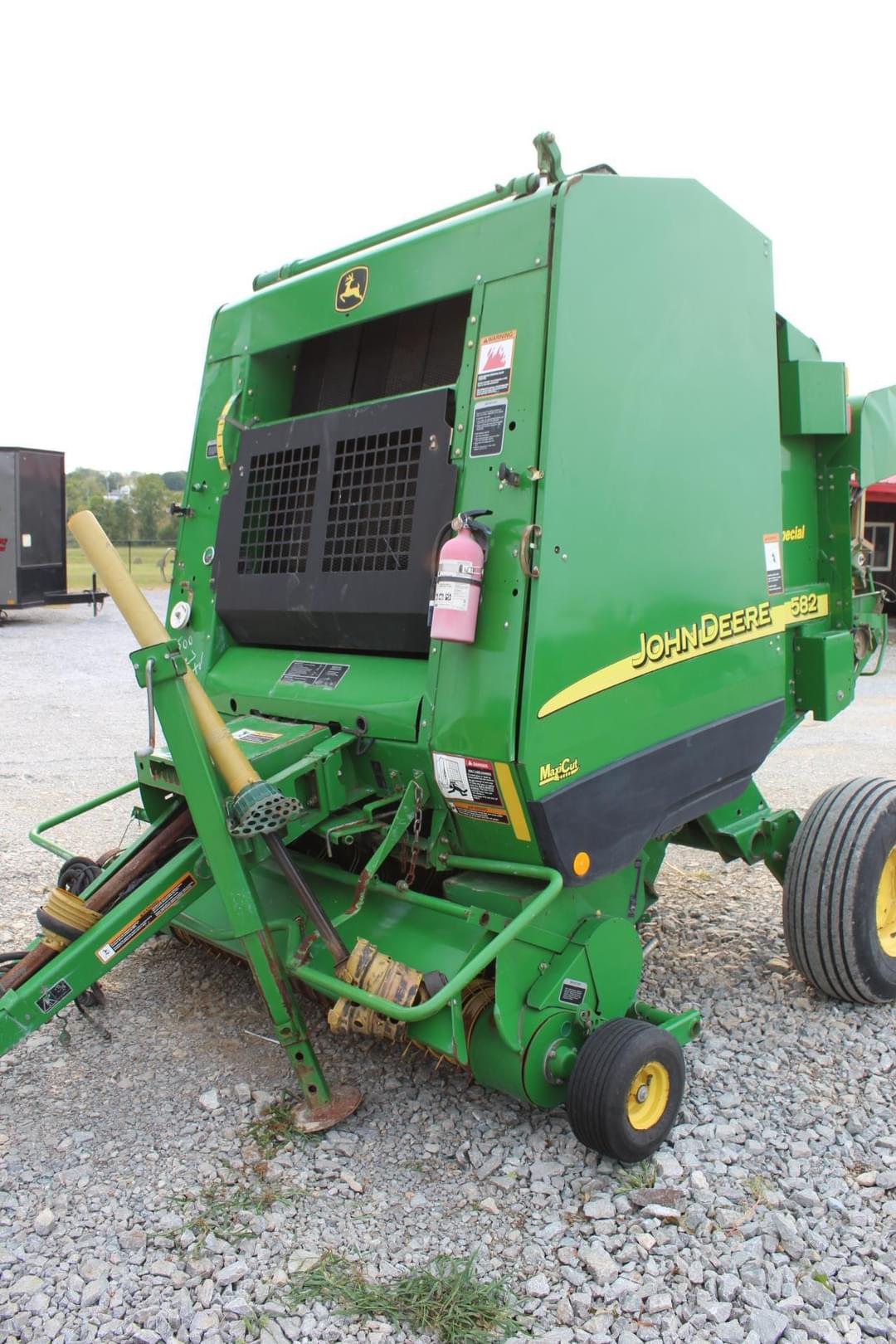 Image of John Deere 582 Primary image