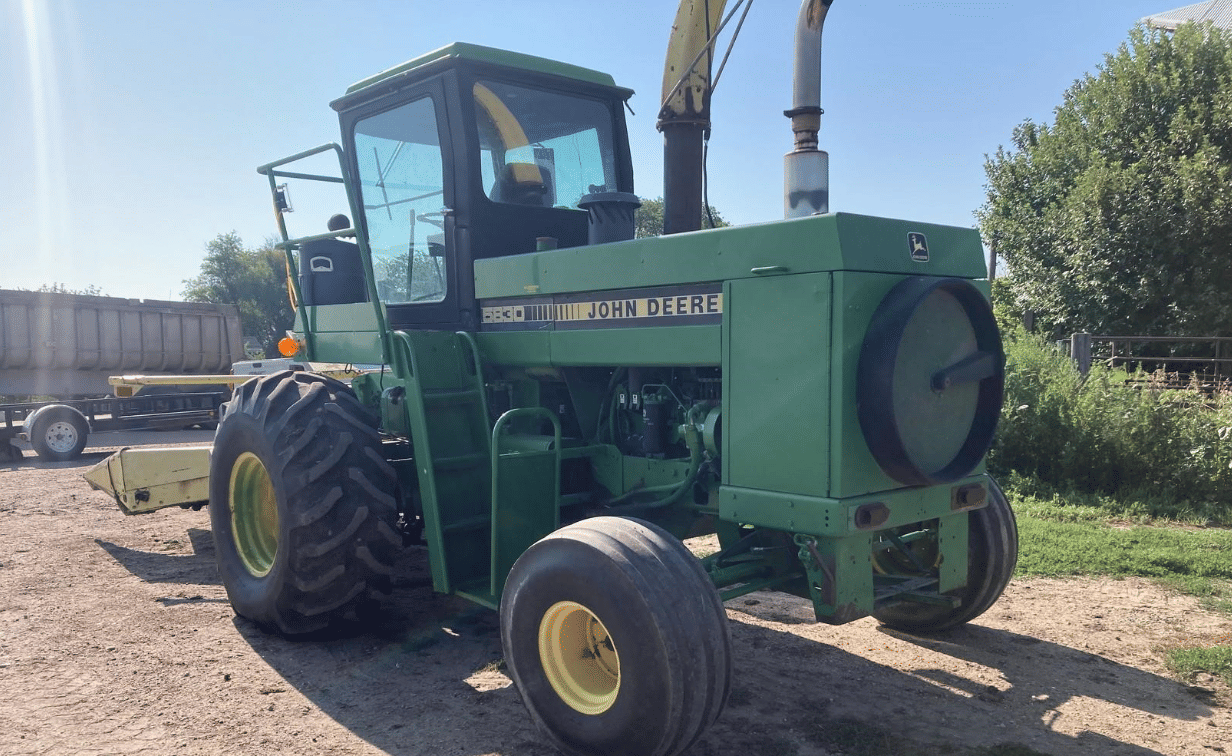 Main image John Deere 5830