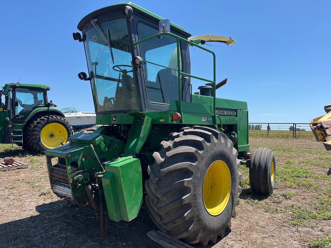 Image of John Deere 5830 Primary image