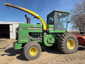 John Deere 5830 Image